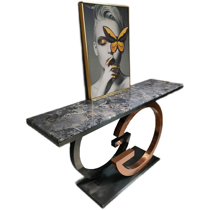 Home Gym Luxury Design - โต๊ะคอนโซลหรูหราพร้อมท็อปหินอ่อน กระจกเงา สแตนเลส ดีไซน์โลหะคลาสสิก สำหรับบ้านหรือยิม ใช้เก็บของในห้องนั่งเล่น